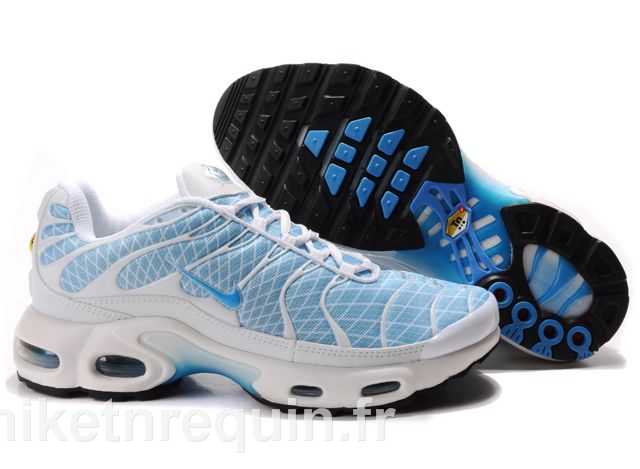 Air Tn Bleu Empeigne Noire Chaussures A Semelle